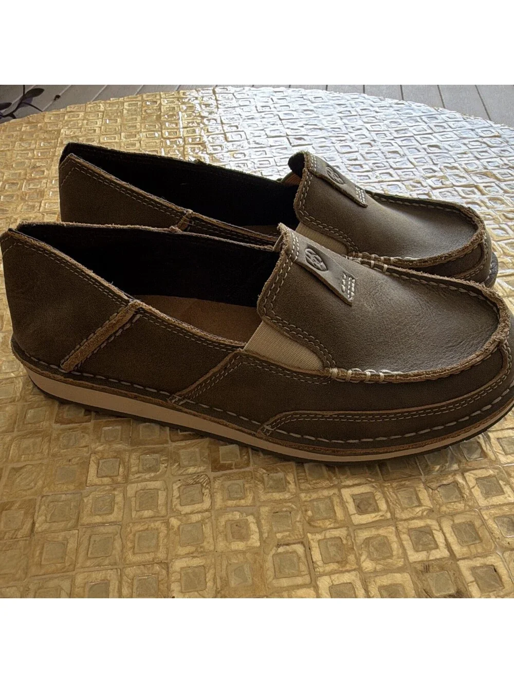 New Ariat Leather Slip-On Loafers Rubber Sole Women’s 8.5 B